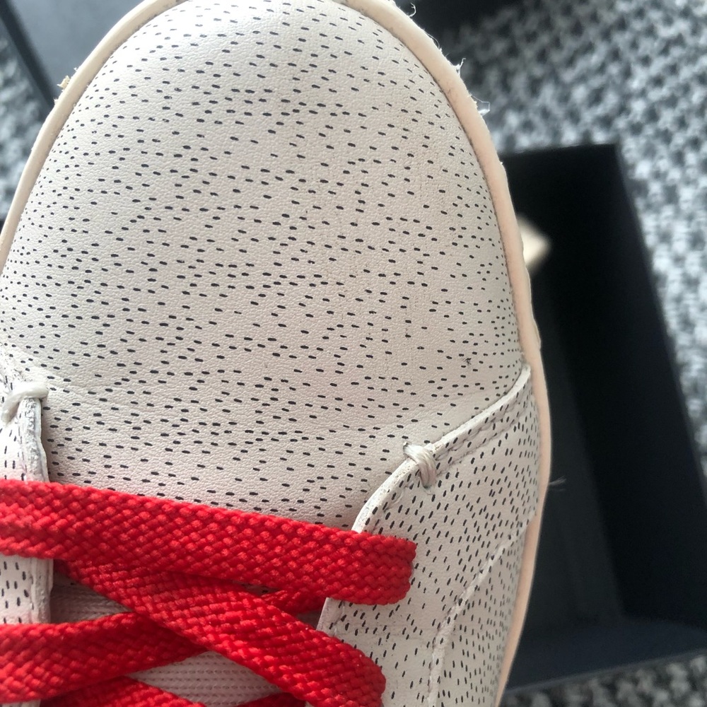 COACH Disney Mickey Mouse X Keith Haring Clip Low Top Sneaker. - Picture 6 of 7